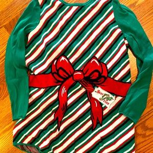SUPER CUTE Christmas maternity sweater!